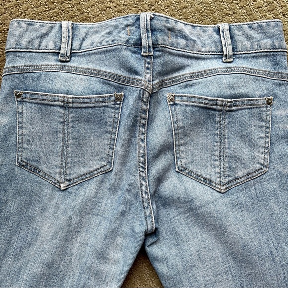 🎉HOST PICK🎉 Free People light wash ankle cut denim jeans - Picture 9 of 10